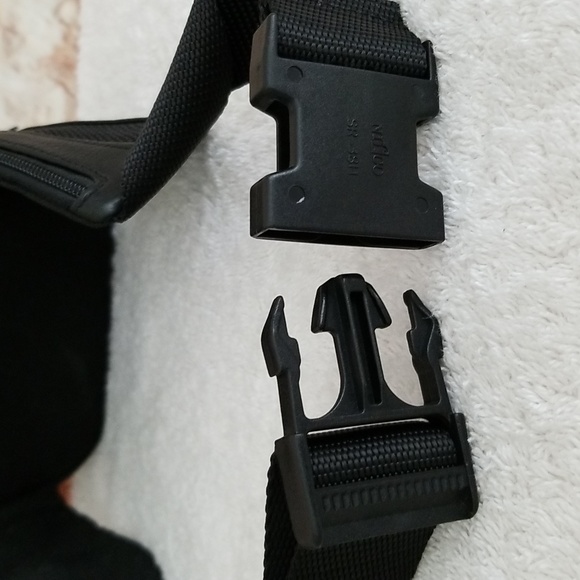 Wilson Leather Bum Bag - Picture 7 of 16